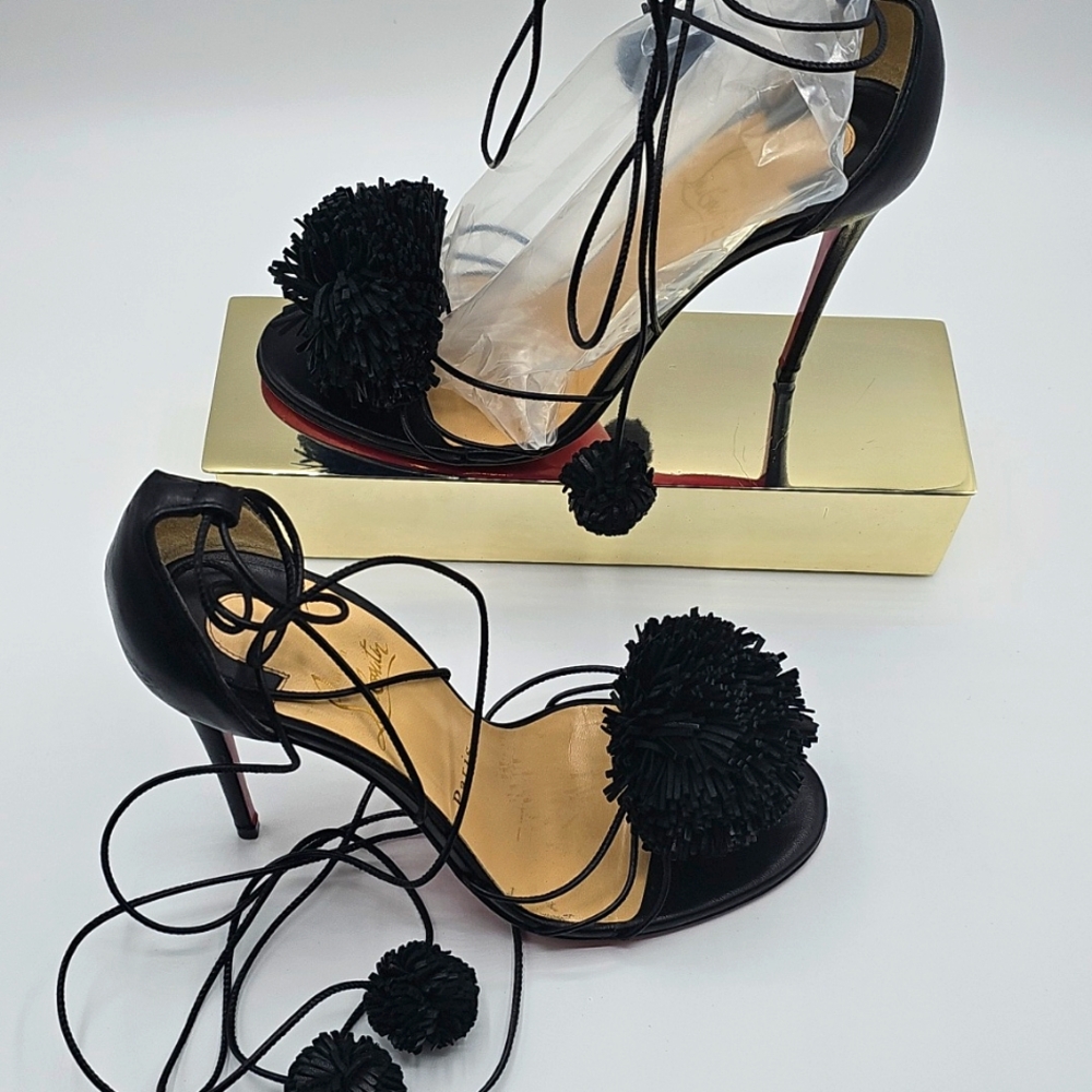 Elegant Black Women's Shoe with Pom-Pom Detail 37 1/2 Christian Louboutin - Picture 5 of 16